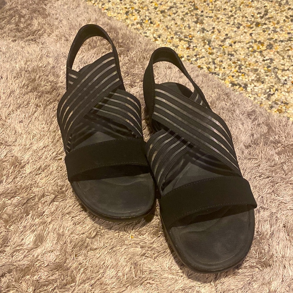 Black Skechers Sandals